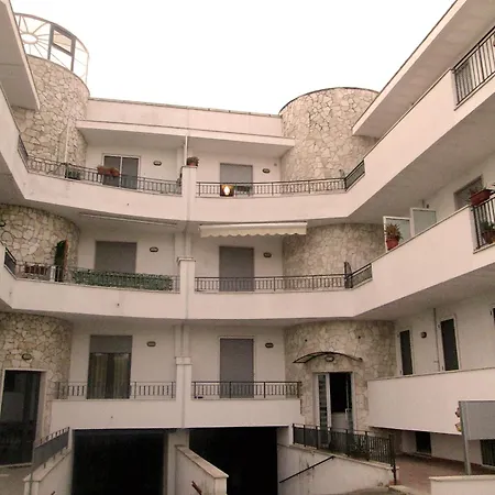 2 Bedroomed Apartment - Sleeps 5 Otranto Exterior photo